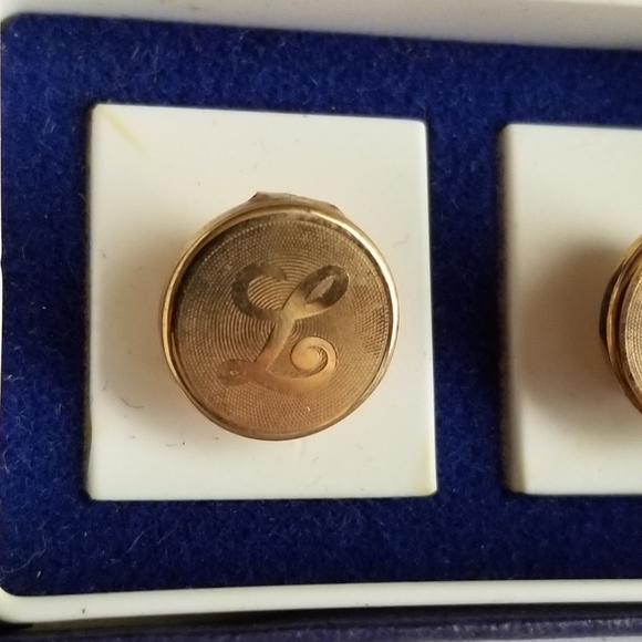 Vintage button mates by Dante button covers initial monogram gold tone - Picture 7 of 7